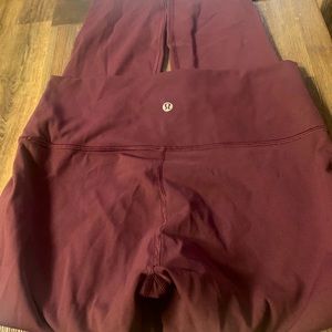 Lululemon Wunder Under 28” Sz 8